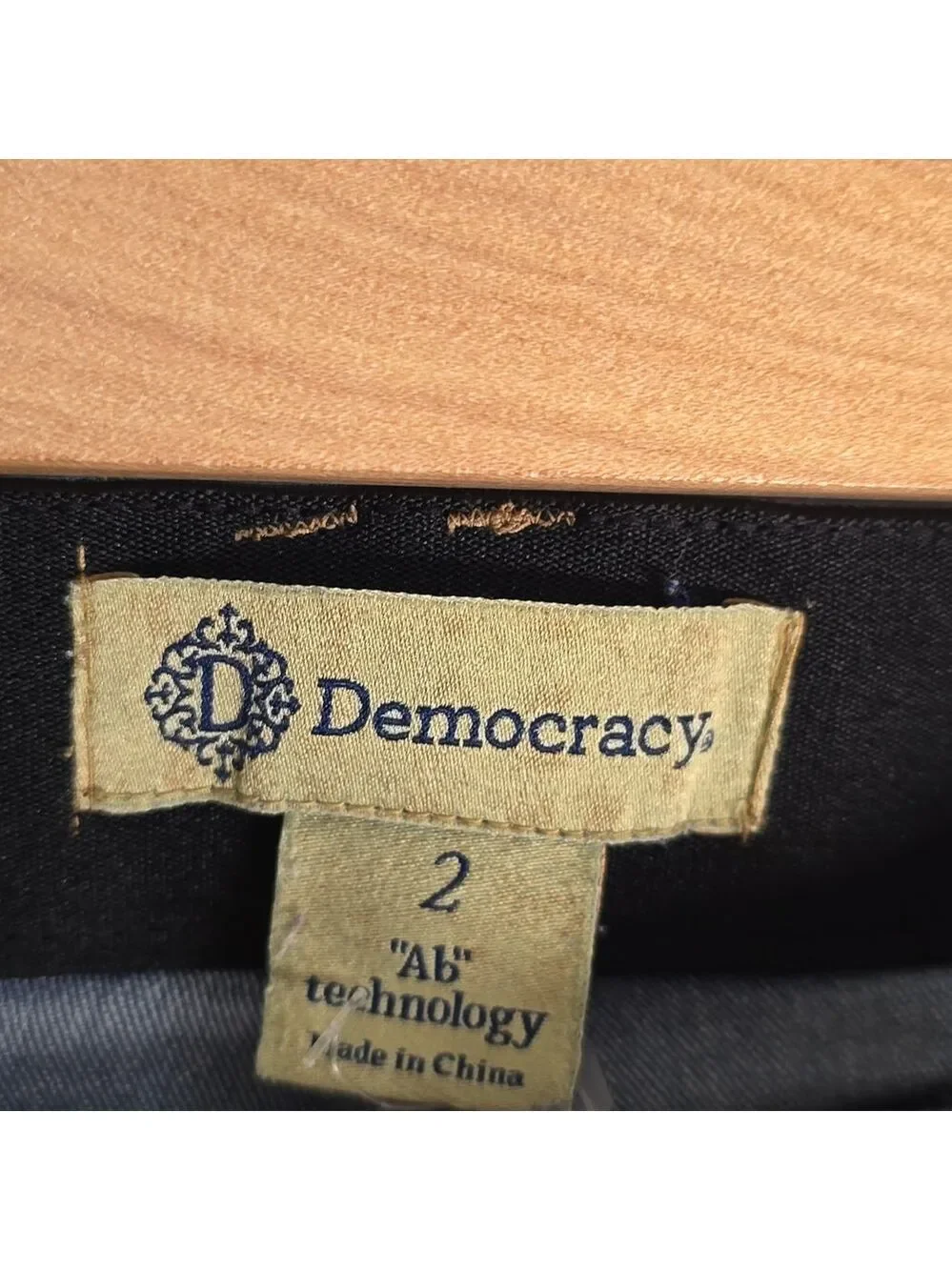 Democracy Jeans with Branded Button womens Size 2 Blue Ab Technology